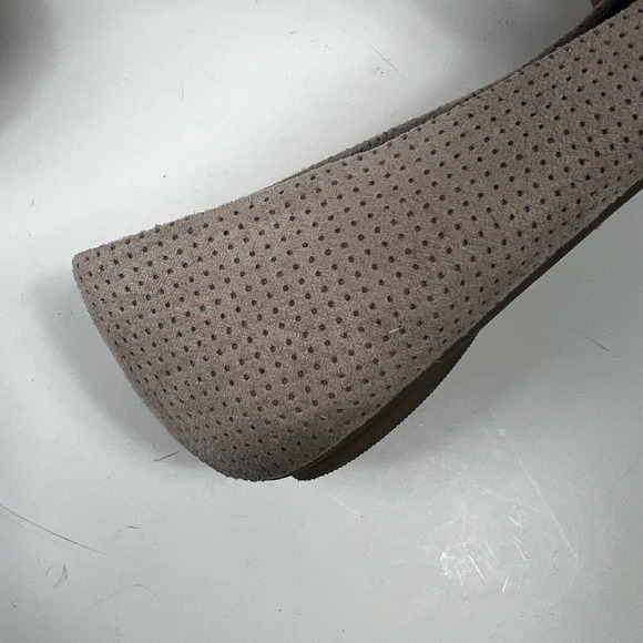 Dr Scholls Taupe Memory Foam Cool Fit Flat Shoes Sz 7M Perforated Suede - Picture 8 of 9